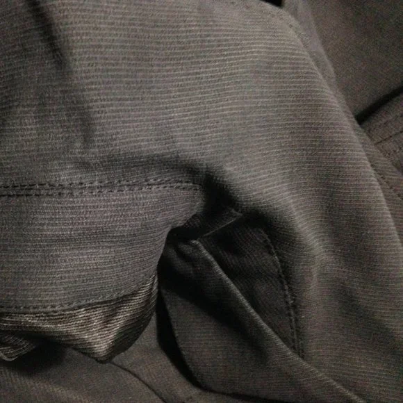 Like New Blazer Nice Thick Material Fits Like M/L Front/Side Hidden Pockets - Picture 11 of 16